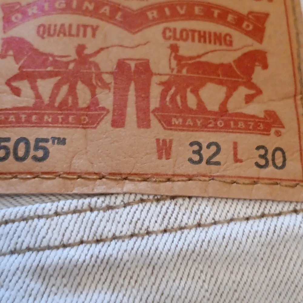 Levi's 505 tan jeans size 32 30